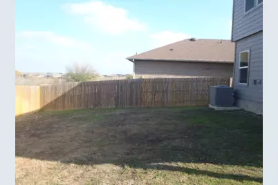 221 Calgary Lane, San Marcos, TX 78666 - Photo 4