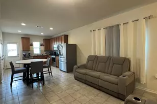 13017 Foreston Dr, Austin, TX 78754 - Photo 4