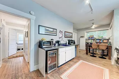 2834 Salado Street, Austin, TX 78705 - Photo 10