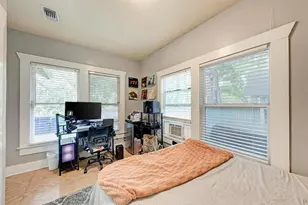 2834 Salado St, Austin, TX 78705 - Photo 16