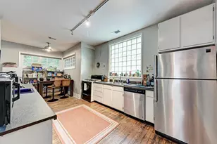 2834 Salado St, Austin, TX 78705 - Photo 8