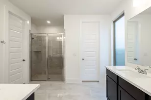 7100 Stitzel Weller Dr, Austin, TX 78744 - Photo 4