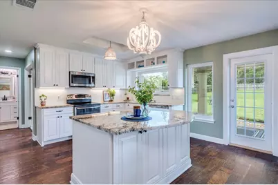 200 S Prairie Lane, Georgetown, TX 78633 - Photo 2