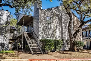 802 S 1st St, Austin, TX 78704 - Photo 14