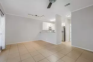 802 S 1st St, Austin, TX 78704 - Photo 6