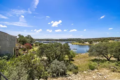 305 Venture Boulevard S, Lago Vista, TX 78645 - Photo 38