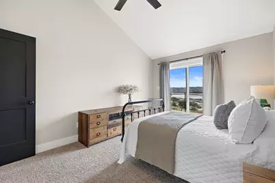 305 Venture Boulevard S, Lago Vista, TX 78645 - Photo 24