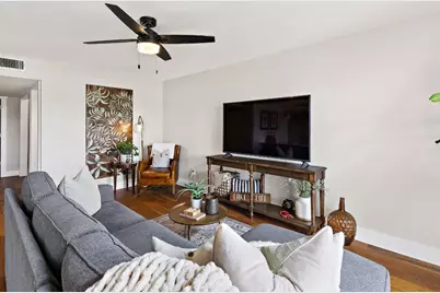 305 Venture Boulevard S, Lago Vista, TX 78645 - Photo 12