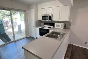 12613 Tree Line Dr, Austin, TX 78729 - Photo 4