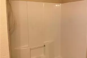 204 Hall St, Elgin, TX 78621 - Photo 8