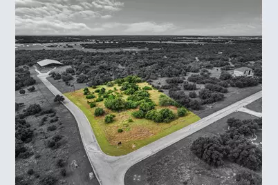 650 Strada Luca, Florence, TX 76527 - Photo 2