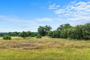 650 Strada Luca, Florence, TX 76527 - Photo 1
