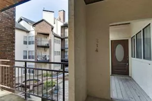 3001 Cedar St, Austin, TX 78705 - Photo 2