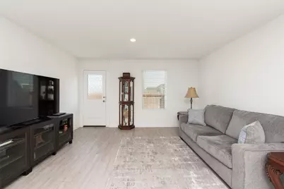 539 Commander Abbott Drive, Jarrell, TX 76537 - Photo 4