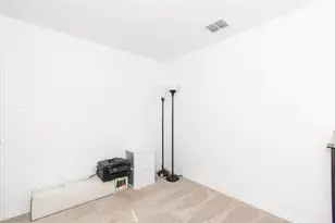 539 Commander Abbott Dr, Jarrell, TX 76537 - Photo 14