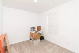 539 Commander Abbott Dr, Jarrell, TX 76537 - Photo 8