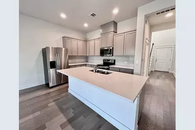 13501 Metric Boulevard #1, Austin, TX 78727 - Photo 4