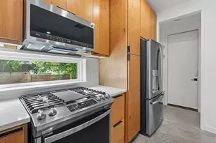 1707 Deloney St, Austin, TX 78721 - Photo 10