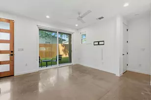 1707 Deloney St, Austin, TX 78721 - Photo 2