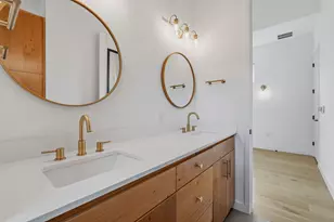 1707 Deloney St, Austin, TX 78721 - Photo 16