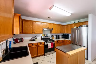 1005 Doras Drive, Pflugerville, TX 78660 - Photo 10