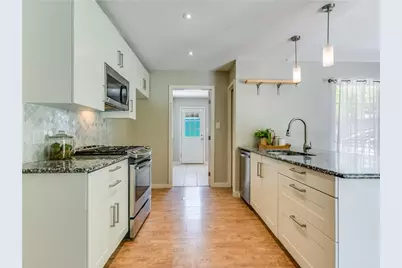 5213 Gladstone Drive, Austin, TX 78723 - Photo 4