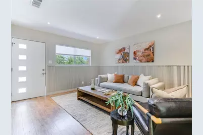 5213 Gladstone Drive, Austin, TX 78723 - Photo 2