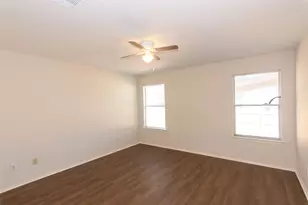 2321 Friarcreek Loop, Round Rock, TX 78664 - Photo 14