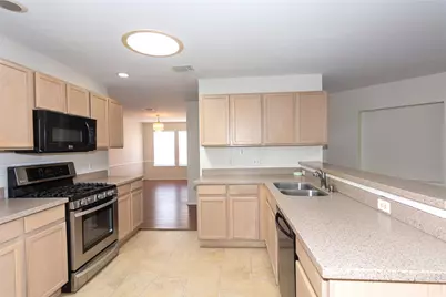 2321 Friarcreek Loop, Round Rock, TX 78664 - Photo 10