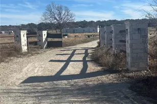 730 Co Rd 240, Florence, TX 76527 - Photo 4