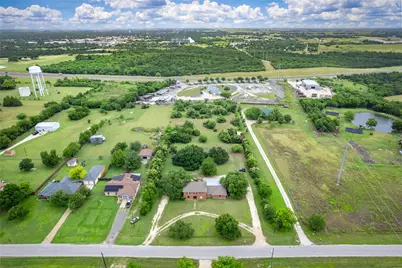 1405 Southwood Hills Drive, Taylor, TX 76574 - Photo 38
