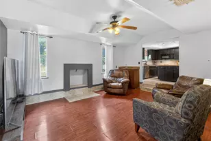 1405 Southwood Hills Dr, Taylor, TX 76574 - Photo 4