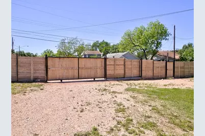 2614 Sol Wilson Avenue #A, Austin, TX 78702 - Photo 10