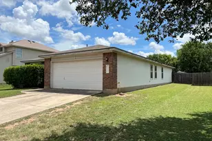 209 Katy B Ln, Bastrop, TX 78602 - Photo 2