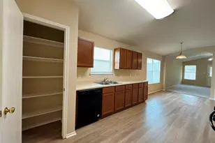 209 Katy B Ln, Bastrop, TX 78602 - Photo 8