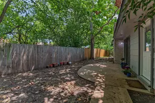 10405 Quail Ridge Dr, Austin, TX 78758 - Photo 32