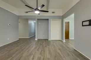 10405 Quail Ridge Dr, Austin, TX 78758 - Photo 12