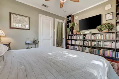 809 E 44th Street, Austin, TX 78751 - Photo 24