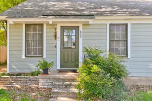 809 E 44th St, Austin, TX 78751 - Photo 8
