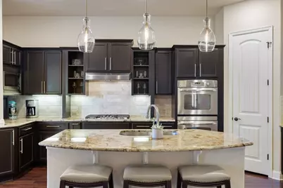 220 Tavish Trail, Lakeway, TX 78738 - Photo 10