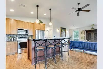 910 Plant Lady Lane, Dripping Springs, TX 78620 - Photo 32