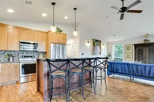 910 Plant Lady Ln, Dripping Springs, TX 78620 - Photo 32