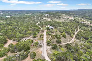 910 Plant Lady Ln, Dripping Springs, TX 78620 - Photo 4