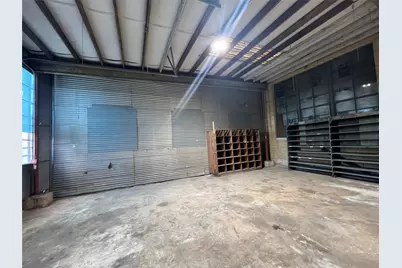 219 E 3rd Street, Taylor, TX 76574 - Photo 10