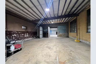 219 E 3rd Street, Taylor, TX 76574 - Photo 8