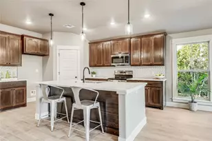 2502 Truman Dr, Lago Vista, TX 78645 - Photo 6