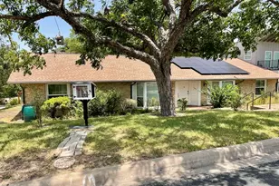 1706 Windoak Dr, Austin, TX 78741 - Photo 2