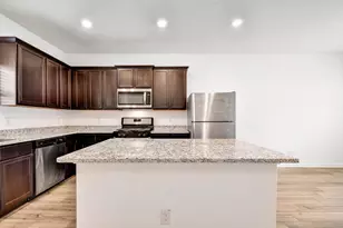 10859 Emerick St, San Antonio, TX 78252 - Photo 8