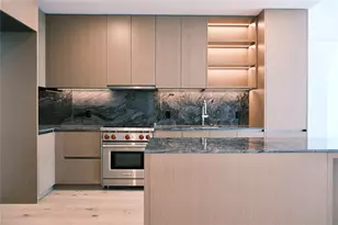 610 Davis St, Austin, TX 78701 - Photo 1