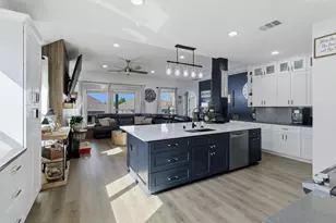 305 Lightcliff St, Hutto, TX 78634 - Photo 2